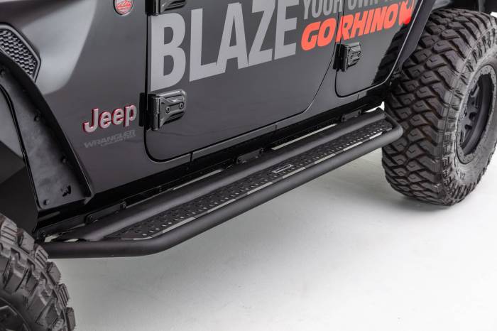 Go Rhino - Go Rhino - D64506T - D6 Dominator Steel Side Steps-Black Textured Powdercoat with Mounting Brackets