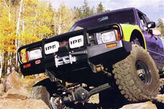 ARB 4x4 Accessories - ARB 4x4 Accessories Front Deluxe Bull Bar Winch Mount Bumper 3414070